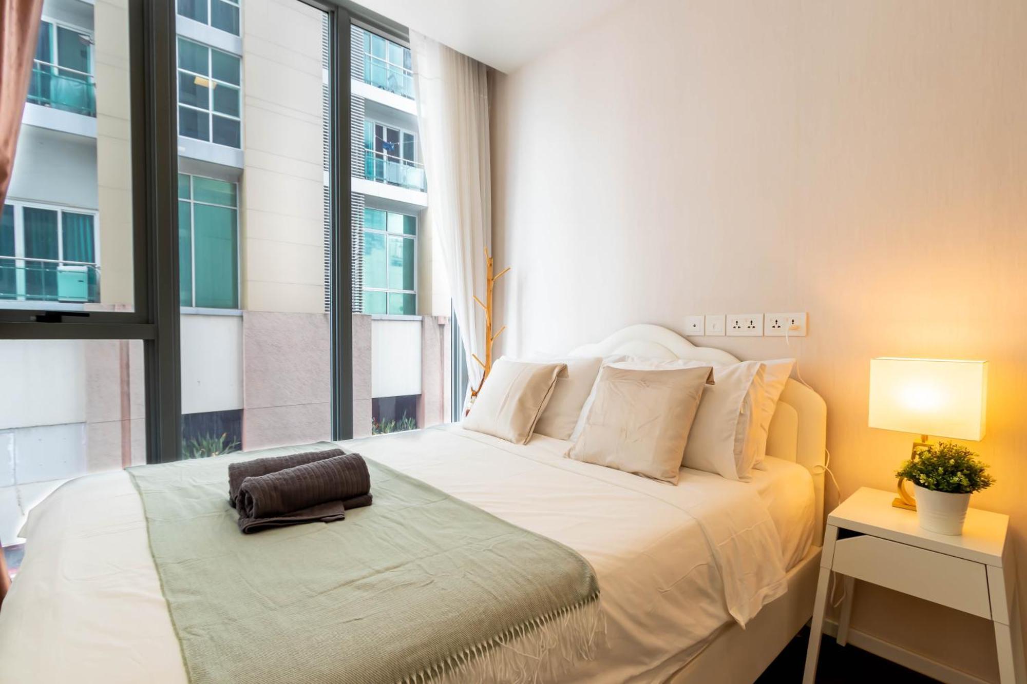 Hyde Sukhumvit 11 Branded Suites Bangkok Exteriör bild