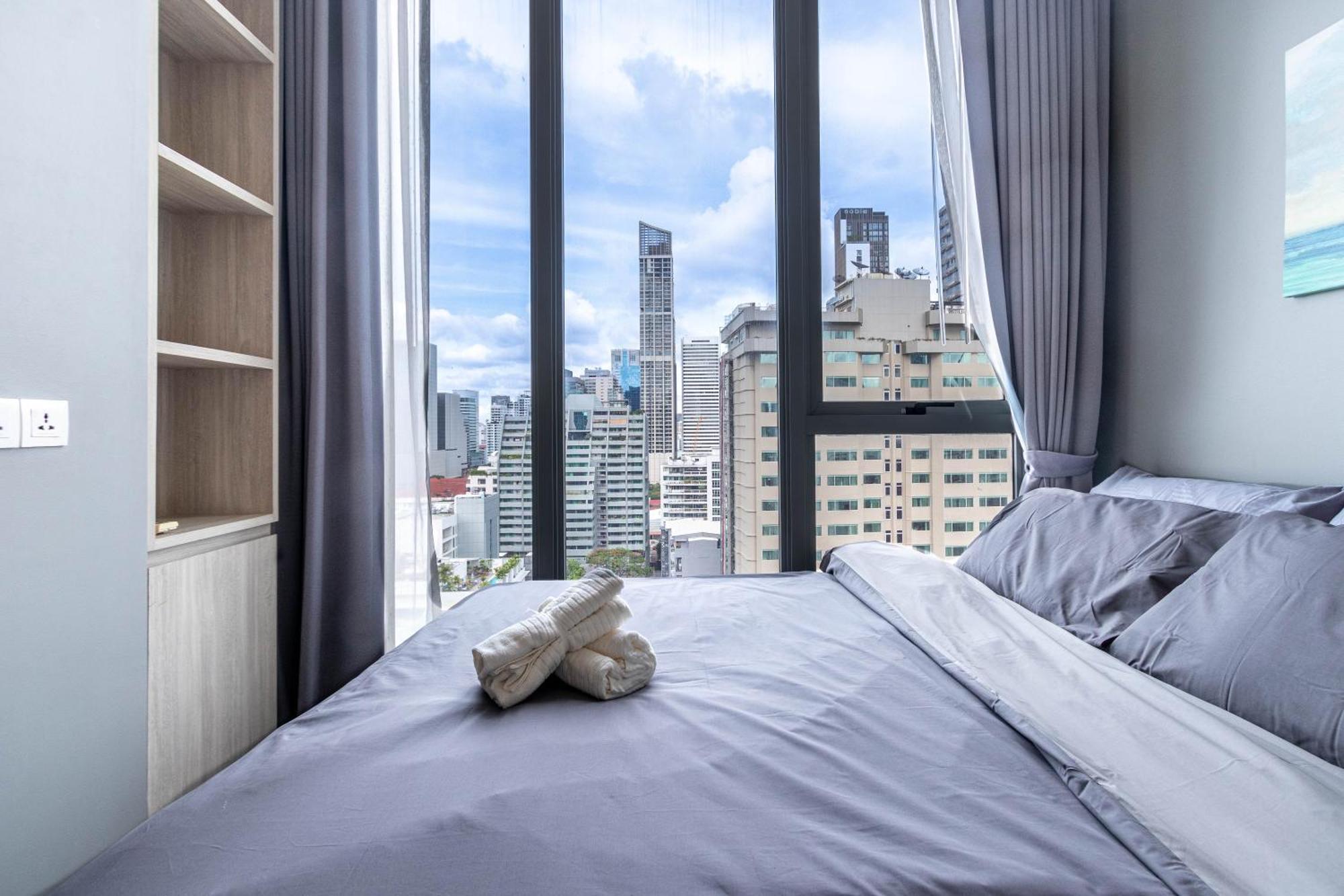 Hyde Sukhumvit 11 Branded Suites Bangkok Exteriör bild