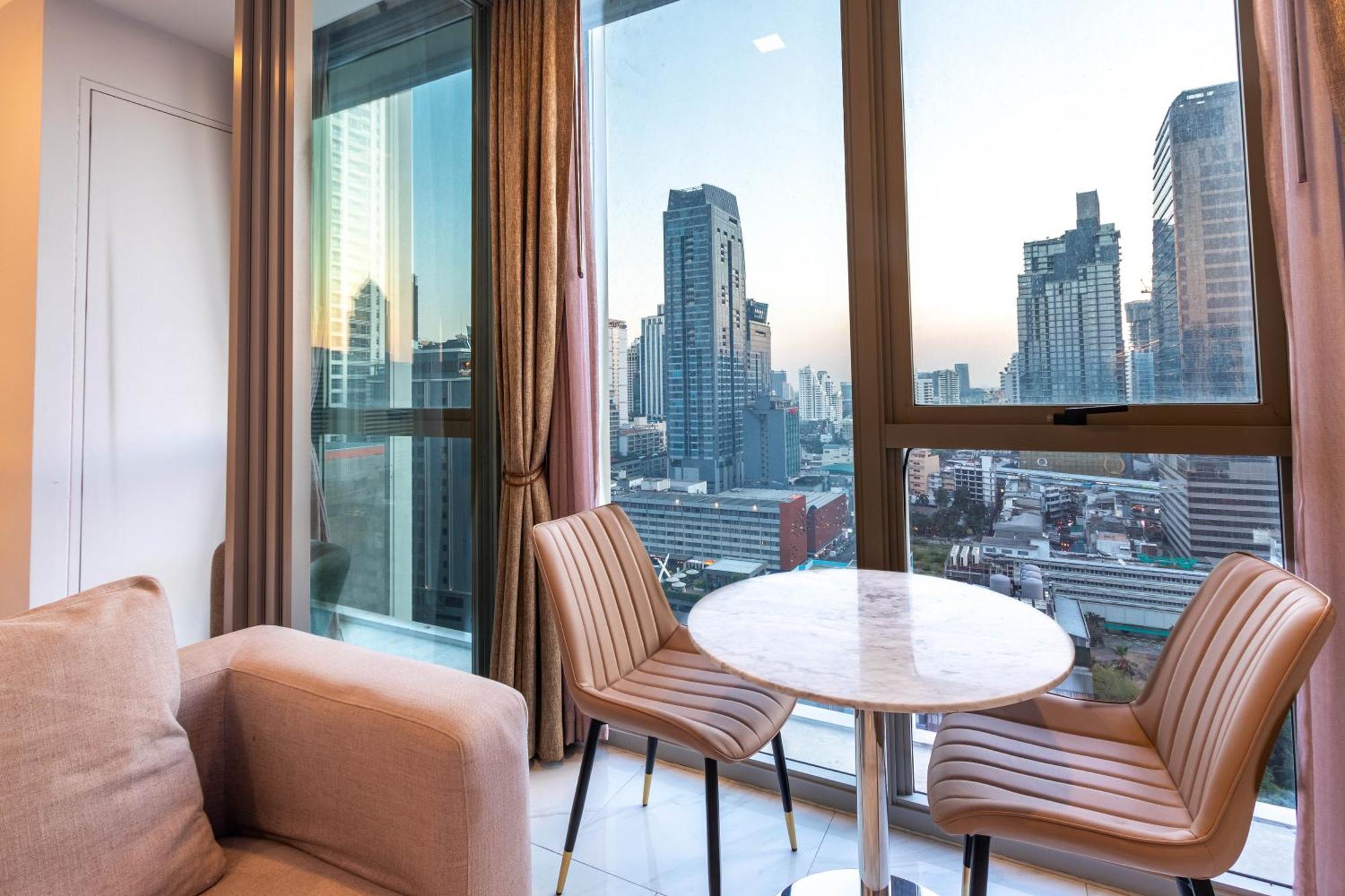 Hyde Sukhumvit 11 Branded Suites Bangkok Exteriör bild